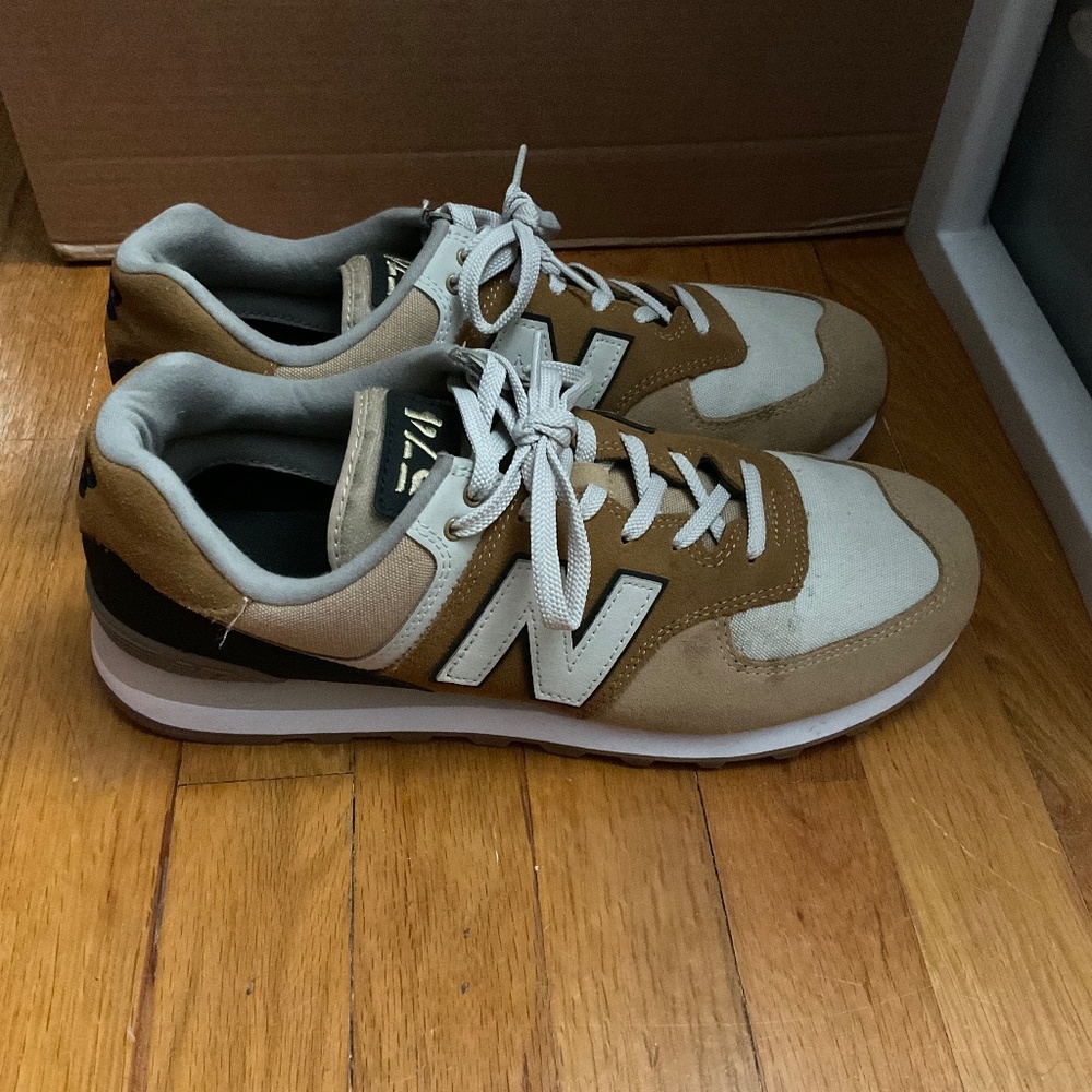 Men's New Balance 574 size 11.5 Brown